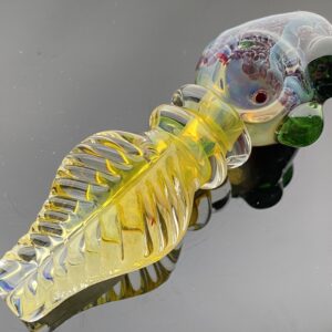 4.5 INC. LEAF SHAPE HAND PIPE