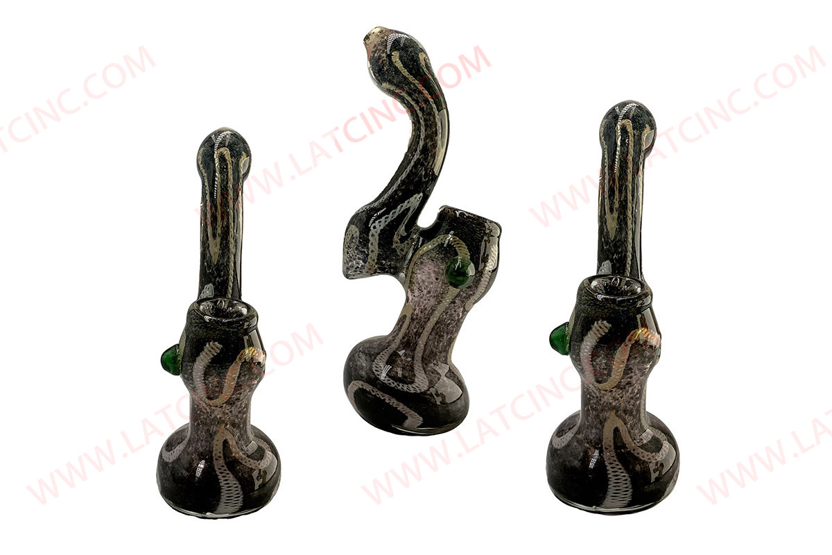 BB15 – 8” BUBBLER WITH COLORFUL LINE INSIDE